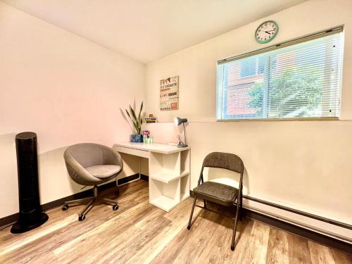 Imagen de la galería de Private Room with Shared Bathroom on the 1st Floor 10 minutes walk to University of Washington, en Seattle