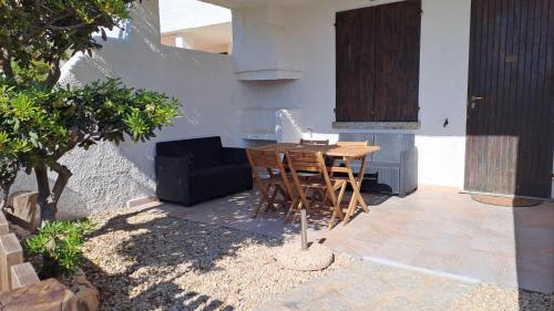 Φωτογραφία από το άλμπουμ του Baia Santa Reparata, grazioso bilocale con vista mare - IUN Q2157 σε Santa Teresa Gallura