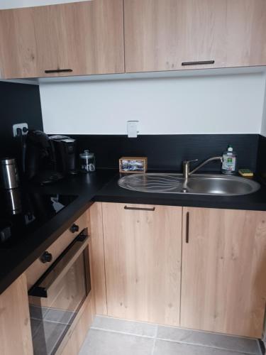 Photo de la galerie de l'établissement Maison Centre d'Hillion, a 300 M de la plage de l'Hôtellerie,jardin clos ,animaux bienvenus, à Hillion