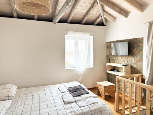 Foto Surf-themed stone house at Kalliopi 6