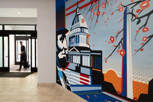 Courtyard by Marriott Washington Capitol Hill/Navy Yard Image