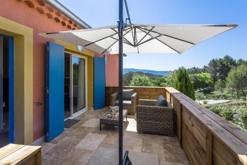 Gallery image of Domitia Roussillon Appartement Luberon in Roussillon