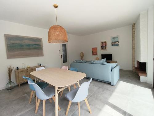 Et opholdsområde på La maison des rives de Saint Brice