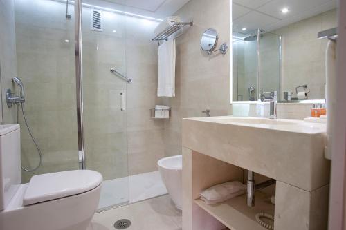 Ένα μπάνιο στο Espahotel Plaza Basílica