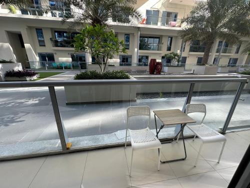  Beautiful apartment by the sea -  Room  picture :   Air conditioning    Hot tub    Balcony                 