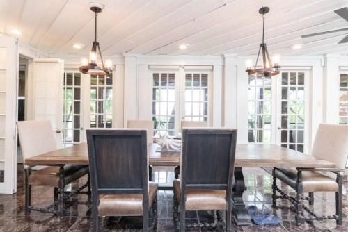 Гостиная зона в Waterfront Paradise on Tampa Bay with Pool