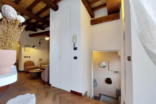 YCH Elegant flat with terrace to Trastevere