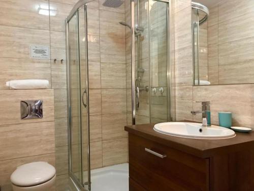 Koupelna v ubytování Apartament Lazurowe Wybrzeże Jastrzębia Góra