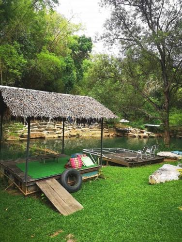Κήπος έξω από το Brookhouse at Khaoyai