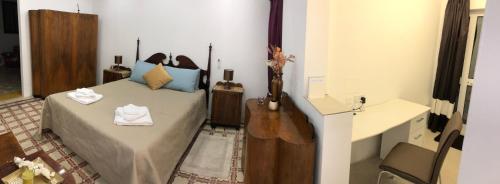 a bedroom with a bed in a room at 64 Barth in Msida