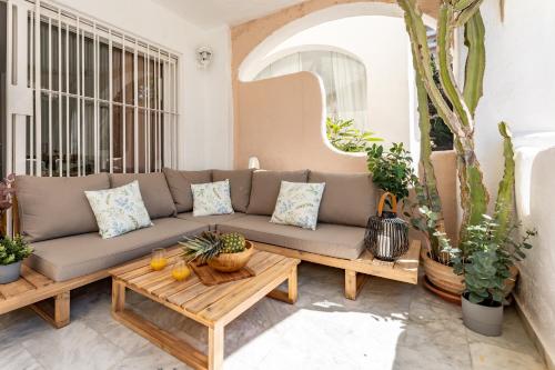 Casa Medellin Beachfront oasis with pool