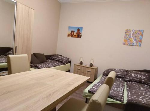 Pingvin Hostel 1074 Budapest, Szövetség utca 18 földszint 5 kép - 3