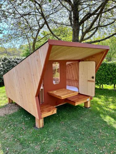 Κήπος έξω από το Camping des Gayeulles