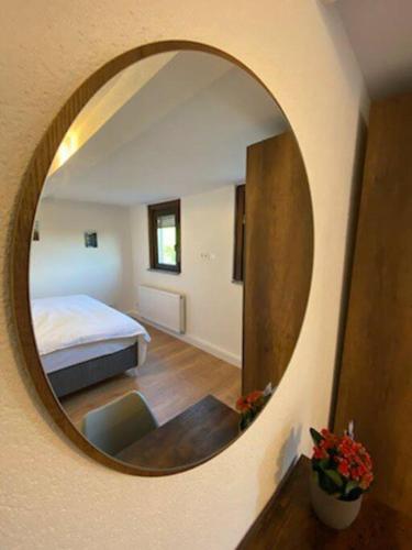 Ένα ή περισσότερα κρεβάτια σε δωμάτιο στο Nisay Home - 3 Room Apartment - A3