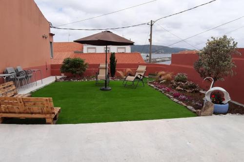 Zdjęcie z galerii obiektu Casa María con jardín, aparcamiento y vistas al mar w mieście Fisterra