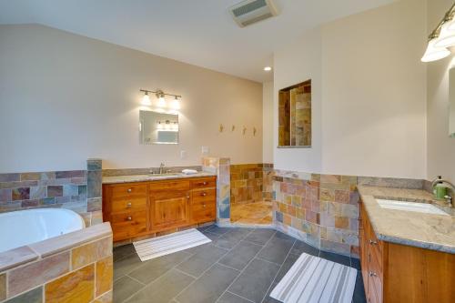 a large bathroom with two sinks and a tub at Marlboro Escape 9 Mi to Mount Snow Resort! in Marlboro