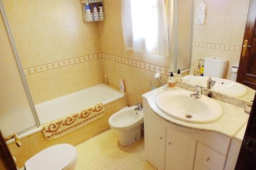 Koupelna v ubytování Miami Playa: houses / villas - 4 rooms - 6 persons