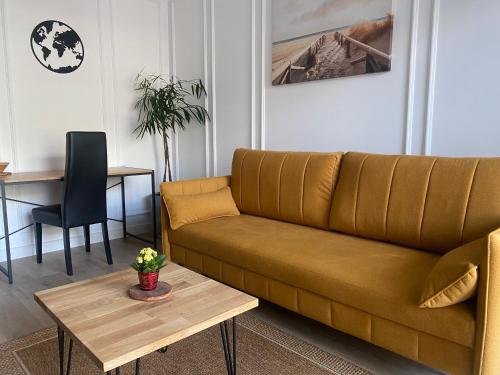 Khu vực ghế ngồi tại LIKE A BOSS Executive Apartment Gdynia City Center Bank Polski 1929