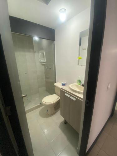 Phòng tắm tại APARTAMENTO CIUDAD DEL RIO