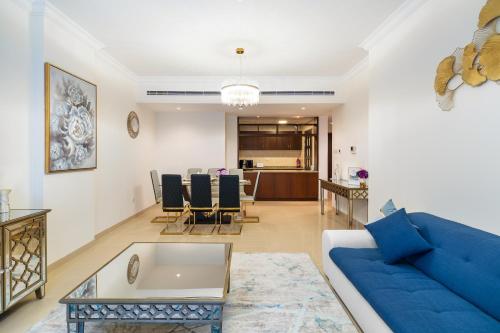 Χώρος καθιστικού στο Amazing BeachFront Apartments near Atlantis Waterpark by Simply Comfort Sarai Palm Jumeirah