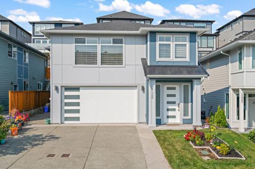 3 Bedroom House by Leavetown Vacations