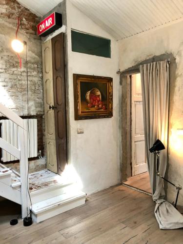 Charming and Design Attic Loft Central Milan in coolest area Navigli Ticinese photo 13