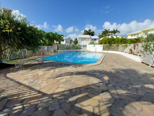 Bazén v ubytování Bluehibiscus nebo v jeho okolí