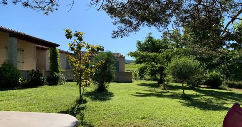 Zahrada ubytování Chambre d hôtes en Provence, au pied du Luberon, les Coquelicots