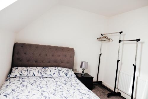 148 Mansell Road photo 63