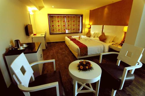 Gambar di galeri bagi Paravoor Galaxy Hotel di Cherai Beach