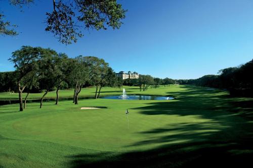 - Vistas al campo de golf en The Ritz-Carlton, Amelia Island, en Fernandina Beach