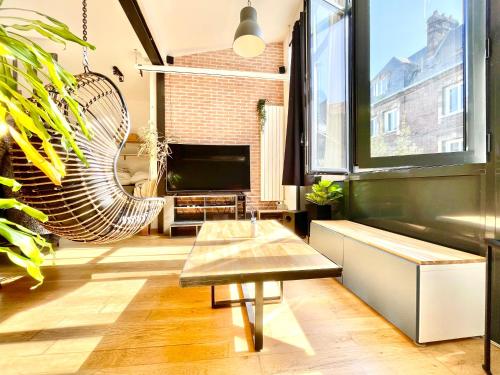 Zdjęcie z galerii obiektu Le Mini Loft - Au Coeur de Rouen - Déco Atelier w Rouen