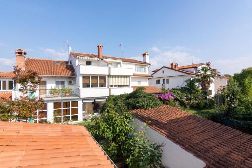 Apartments with parking space Rovinj - 2288
