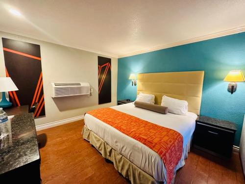 Casa Blanca Hotel - Orangeにあるベッド