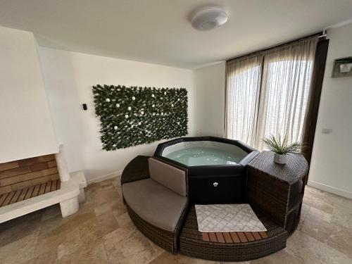 Gallery image of Maison spa, jacuzzi sauna in Orgeval