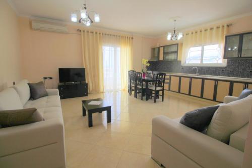 Фотография из галереи Villa Paradise в Саранде