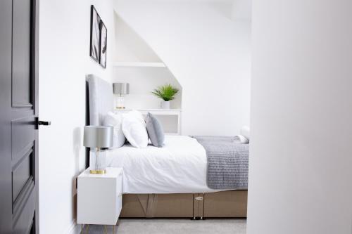 Designer Cardiff Apartments photo 19