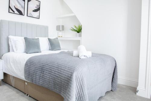 Designer Cardiff Apartments photo 21