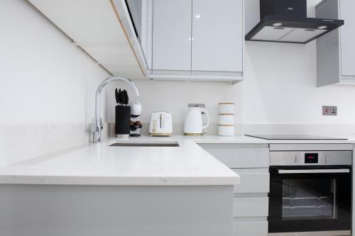 Designer Cardiff Apartments photo 41