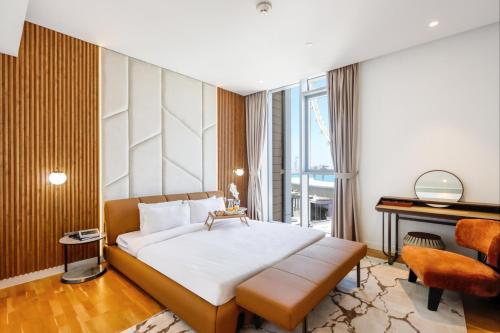 Livbnb – Alluring 3BR+1 w/Sea & Ain Dubai View