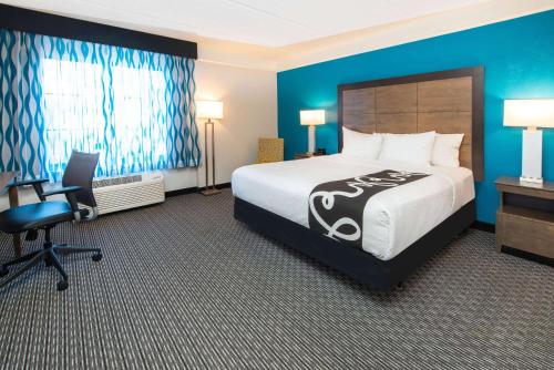 La Quinta by Wyndham Tampa Brandon Regency Park Image