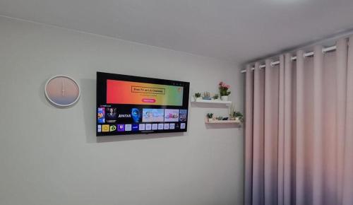 En tv och/eller ett underhållningssystem på BimHolidays