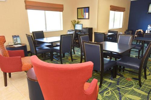 Fairfield Inn Topeka – Photos 2