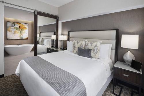 JW Marriott Houston Downtown Image