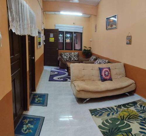 Гостиная зона в NS Homestay Private Pool