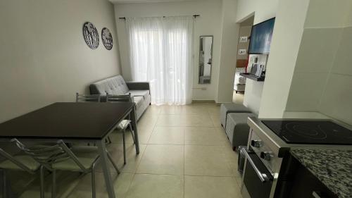 Una cocina o zona de cocina en Depto Magallanes