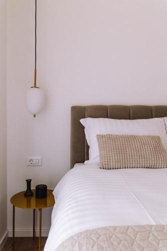 Brand New & Comfort Apartment L & L ,free parking + close to beach