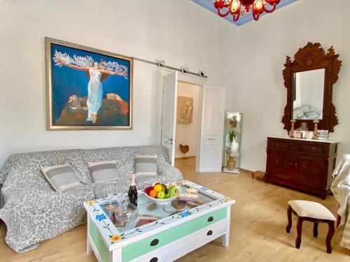 Billede fra billedgalleriet på “Athenas” Neoclassic Harbour View Apartment i Symi