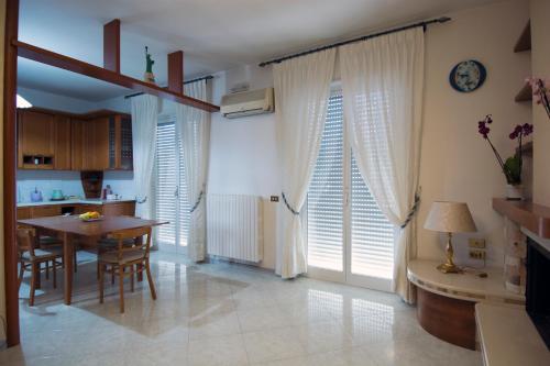 Kuchyň nebo kuchyňský kout v ubytování Casa Simone