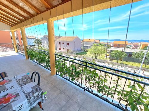 Three bedroom apartment Niko